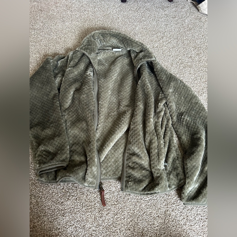 green columbia zip up jacket